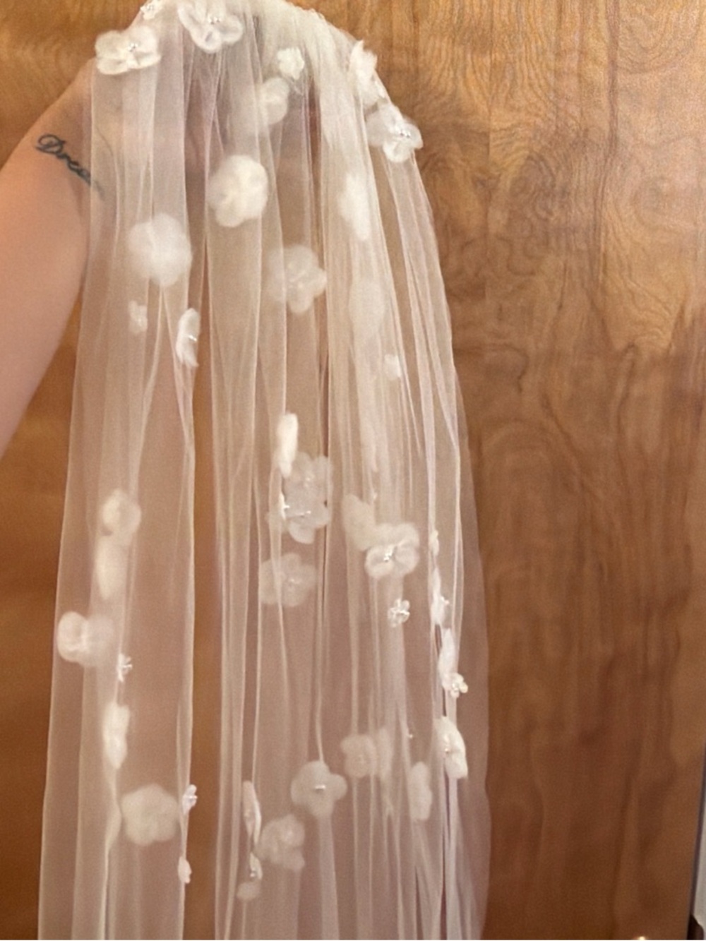 Goddess White Floral Appliqué Bridal Comb Veil